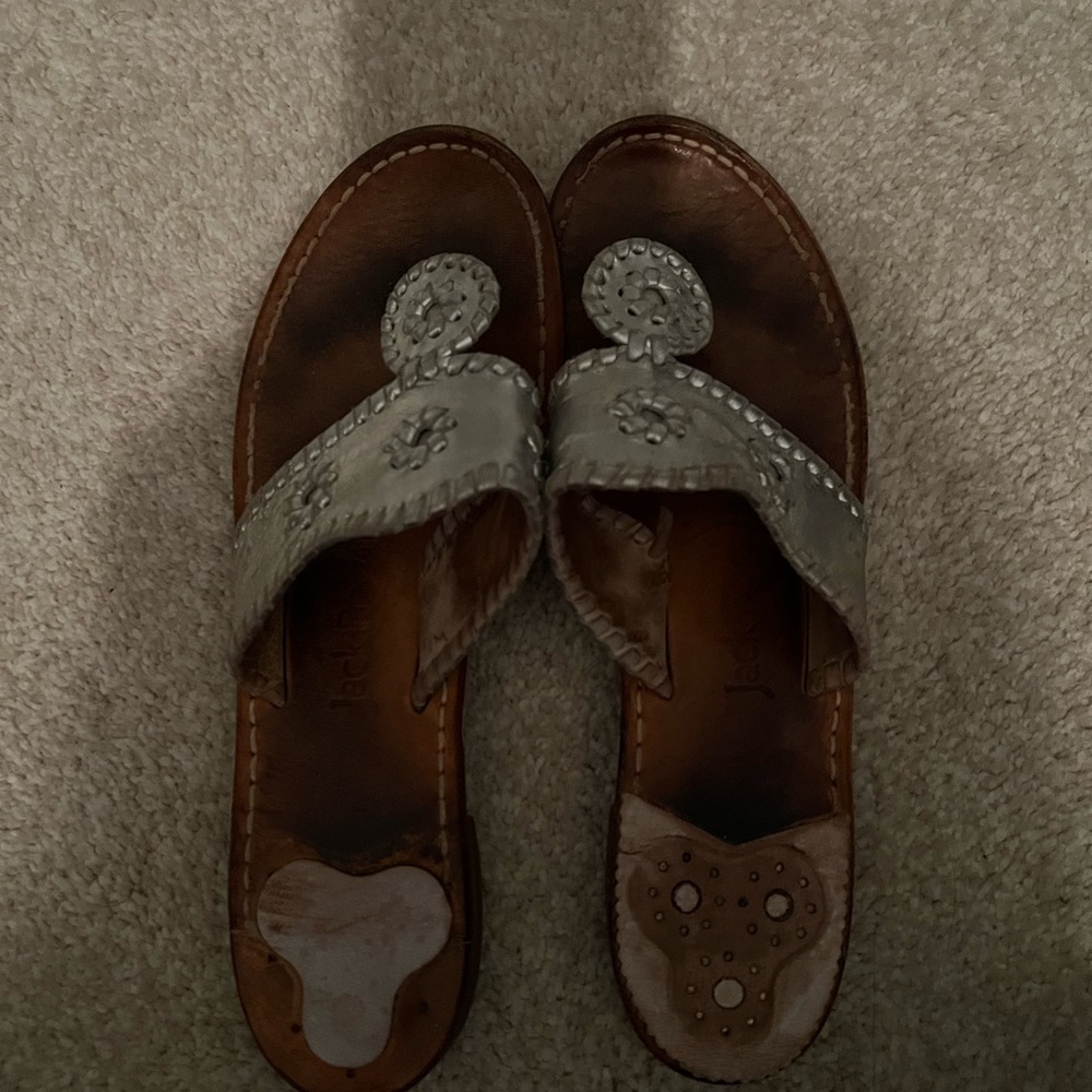 worn jack rogers, looks like perfect condition when on feet!!